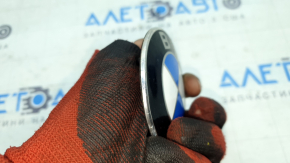BMW X5 G05 19-26 hood emblem, sand, peeling coating