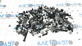 Audi Q8 interior hardware (19-26) incomplete