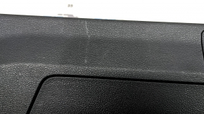 The lower trim of the Audi Q8 19-26 black trunk door without a curtain on the glass, scratches