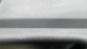 The lower trim of the Audi Q8 19-26 black trunk door without a curtain on the glass, scratches