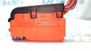 Audi Q8 19-25 dashboard fuse box