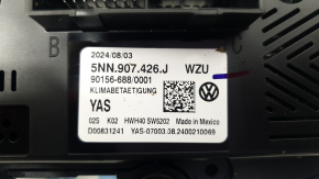 VW Tiguan 22-24 manual climate control with heated seats