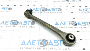 The upper front left control arm of the Audi Q8 19-26 has a torn silent block.