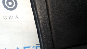 Black front left door panel for a VW Tiguan 22-24, black leather armrest with white stitching, black leather insert, gray molding, with handle, with a squeaker, worn, scratches