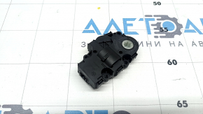 Actuator motor for the heater air conditioner in the Audi Q8 19-25