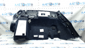 Right arch trim for a VW Tiguan 18-24, black, for 2 rows, missing organizer cover, scratches, broken fasteners