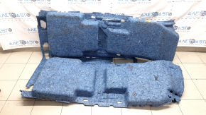 VW Tiguan 18-24 black floor covering, needs cleaning, tear