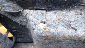 VW Tiguan 18-24 black floor covering, needs cleaning, tear