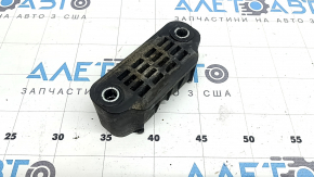 The front left jack of the Audi Q8 19-26 is dented