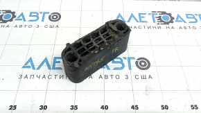 The front right jack of the Audi Q8 19-26 is dented