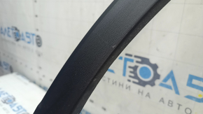 Front left fender arch trim for VW Tiguan 22-24: structure, scratches, broken fasteners