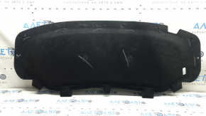 The hood insulation of the VW Tiguan 18-24 is dented.