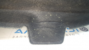 The hood insulation of the VW Tiguan 18-24 is dented.