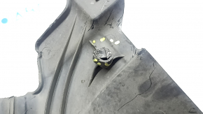 Rear right underbody protection BMW 7 G11 G12 16-22 is jammed, torn
