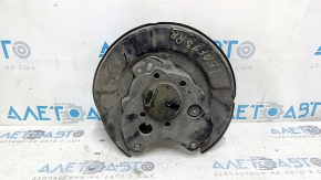Nissan Leaf 11-12 rear right hub with casing, dented casing