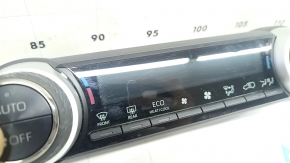 Toyota Rav4 19-24 dual-zone climate control, worn, scratched
