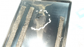 The front right side door trim for a Toyota Rav4 19-24 has a broken mount.