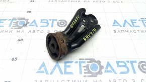 Rusty front exhaust pipe bracket with catalytic converter for Toyota Rav4 19-25