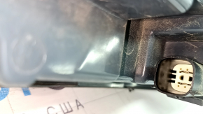 Ford Fusion mk5 17-20 right outer fender light is worn.
