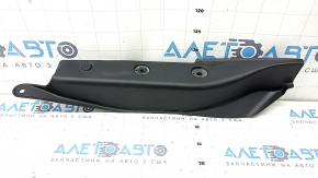 Right hood-wing seal for Subaru Forester 25-26