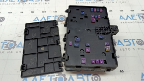 Ford Fusion mk5 17-20 hybrid underhood fuse box, plug-in, broken mount