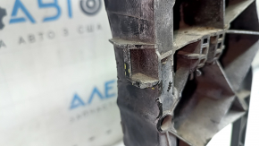 The Audi Q5 80A 18-24V 2.0T radiator panel mount is broken.