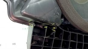 Subaru Forester 25-26 subwoofer cracked