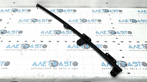 Subaru Forester 25-26 front right door glass guide