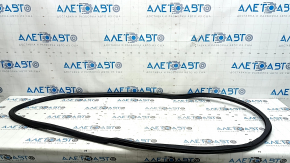 The front left door seal for a Ford Fusion mk5 13-20 is worn out.