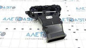 Right front panel air vent deflector Subaru Forester 25-26