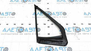 Front left door triangle glass seal for Subaru Forester 25-26