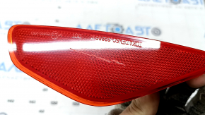 Subaru Forester 25-26 rear right reflector scratched