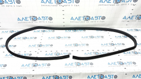 Front left door seal for Subaru Forester 25-26
