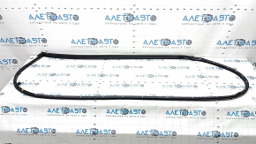 Subaru Forester 25-26 front right door seal