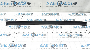 Subaru Forester 25-26 front left door seal, lower, large