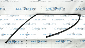 Front right window seal for Subaru Forester 25-26