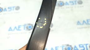 Right windshield molding BMW 3 F30 12-18 is worn, bumps