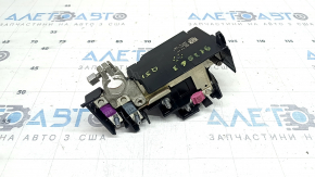 Positive terminal of Audi Q5 80A 18-23 with fuses and squib, without cover, broken guide