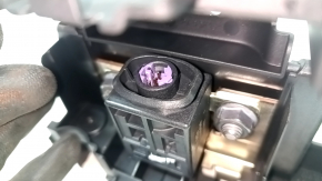 Positive terminal of Audi Q5 80A 18-23 with fuses and squib, without cover, broken guide