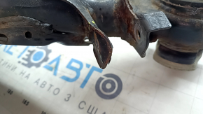 The rear subframe of the Audi Q5 80A 18-24 is rusty, the arm mounting ear is bent