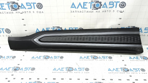 Subaru Forester 2025-2026 lower front left door trim, structure, scratches