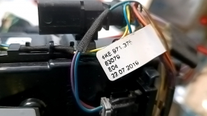 The left charging port housing of the Audi E-Tron 19-23 is bare, without a charging pattern on the key, the key does not press, the axle bushing is broken