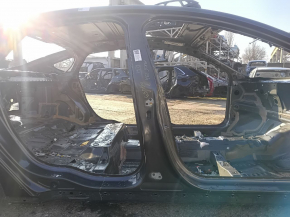 Ford Fusion mk5 13-20 right center body pillar on the body, bumpers