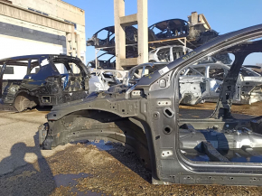 Ford Fusion mk5 13-20 front left quarter panel graphite on the body