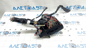 Subaru Forester 25-26 underhood fuse box