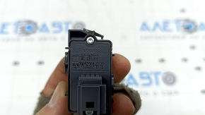 Mercedes X247 GLB 20-26 beige rear left door central lock button