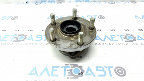 Front left hub Subaru Forester 25-26
