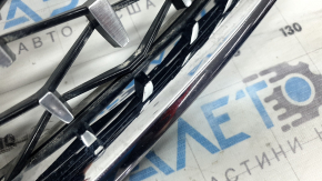 Right radiator grille BMW 3 F30 4D 12-18 sand on chrome