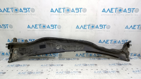 The plastic windshield wiper grille for a Lexus GS300 GS350 GS430 GS450h from 2006-2011 has a broken mount.
