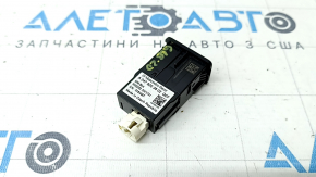 USB HUB Mercedes X247 GLB 20-26 front, 1 type-C, type 2